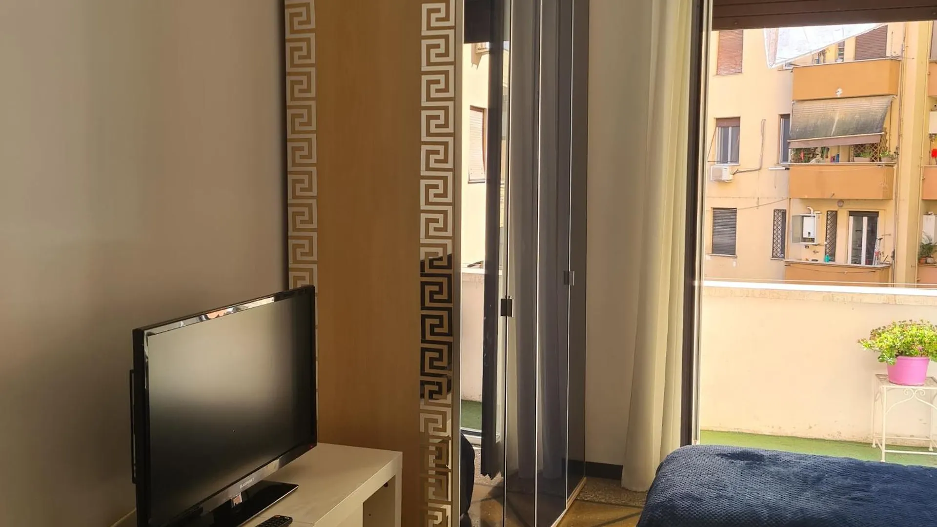 Red Moon House - Tra Policlinico E Piazza Bologna Apartment Rome 0*,